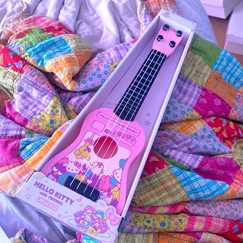 Hellokitty and friends ukulele